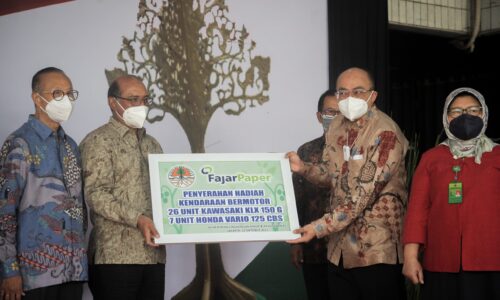 Fajar Paper Salurkan Rp 1,2 Miliar Lewat Lomba Wana Lestari KLHK 2021 Fajar Paper Salurkan Rp 1,2 Miliar Lewat Lomba Wana Lestari KLHK 2021